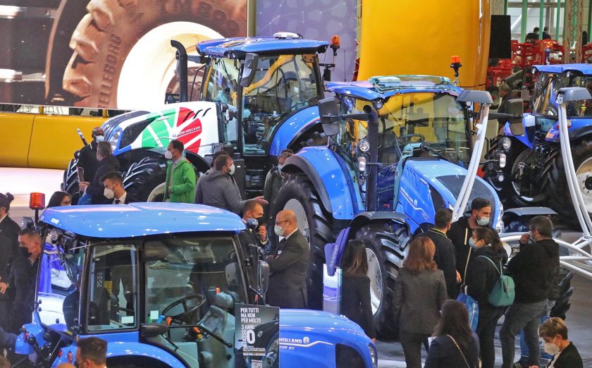New Holland Agriculture stand