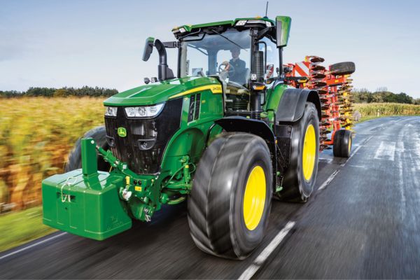 John Deere 7R