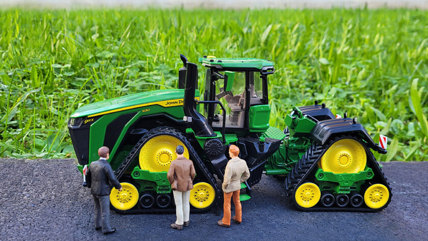 Modellino John Deere 9Rx 830